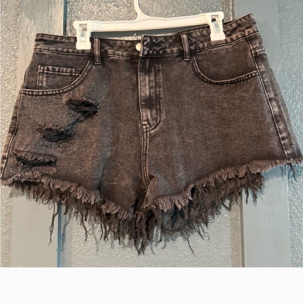 SHEIN Curvy Denim Shorts Bundle - Picture 5 of 9
